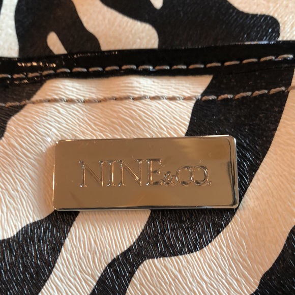 Nine & Co Purse - Picture 2 of 10